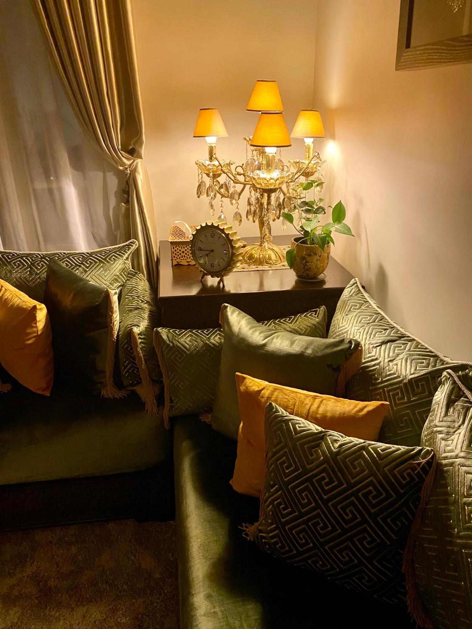 A La Fleur D Oranger - Lille La Madeleine Bed & Breakfast Ла Мадлен Екстериор снимка